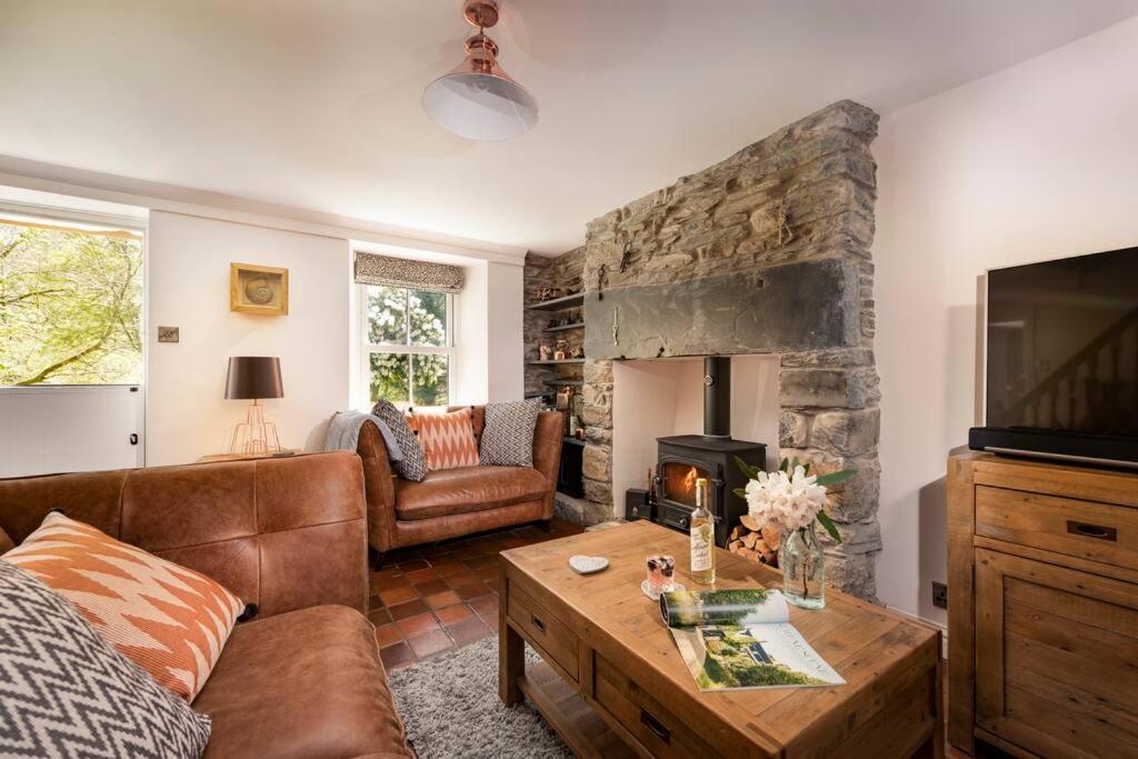 Charming Riverside Cottage In Snowdonia National Park Tanygrisiau Exterior foto